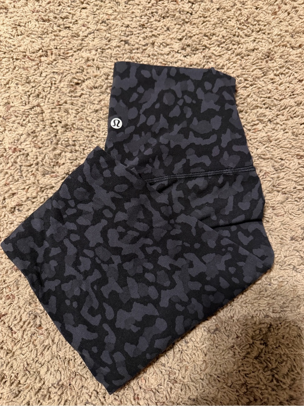 Lululemon Align 25’ High-Rise Black leopard leggings - Picture 5 of 5